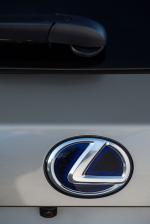 Lexus NX300h 2017 года (UK)